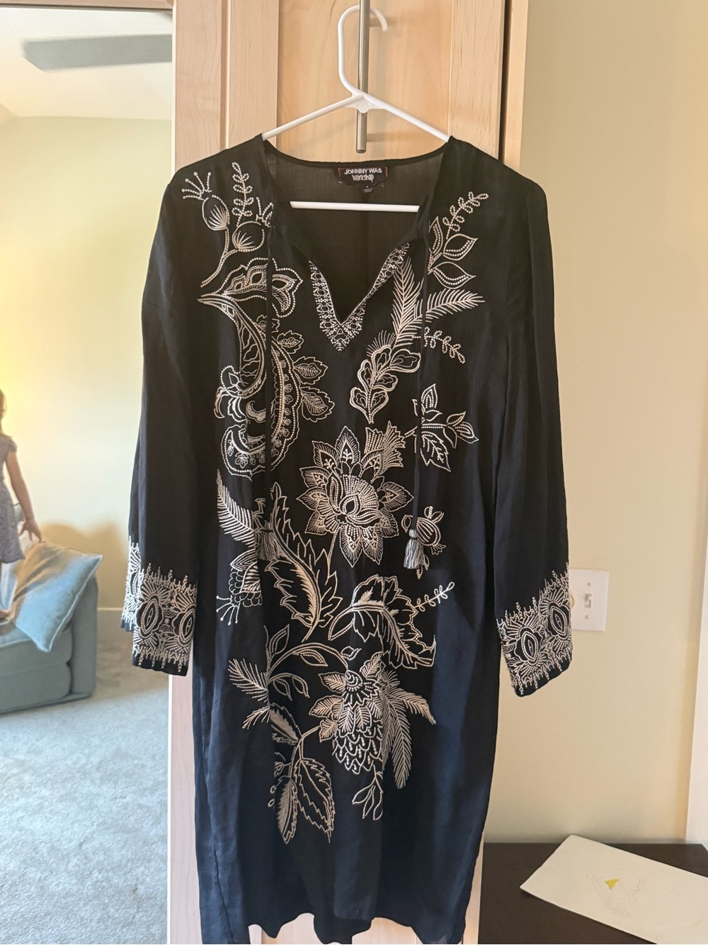 Johnny Was Black Long Sleeve V-Neck Tunic Dress with Cream Floral Embroidery